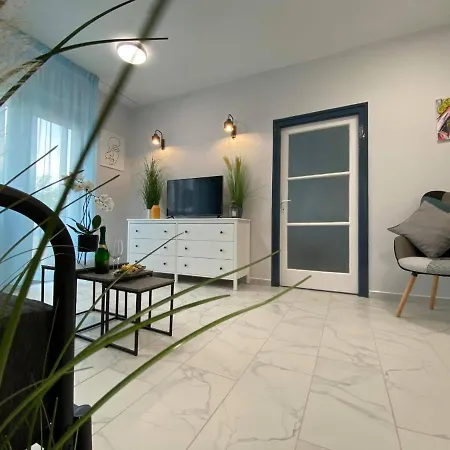 Apartman Daylight Center *