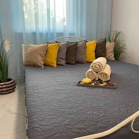 Daylight Center Apartman *