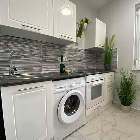 Apartman Daylight Center *